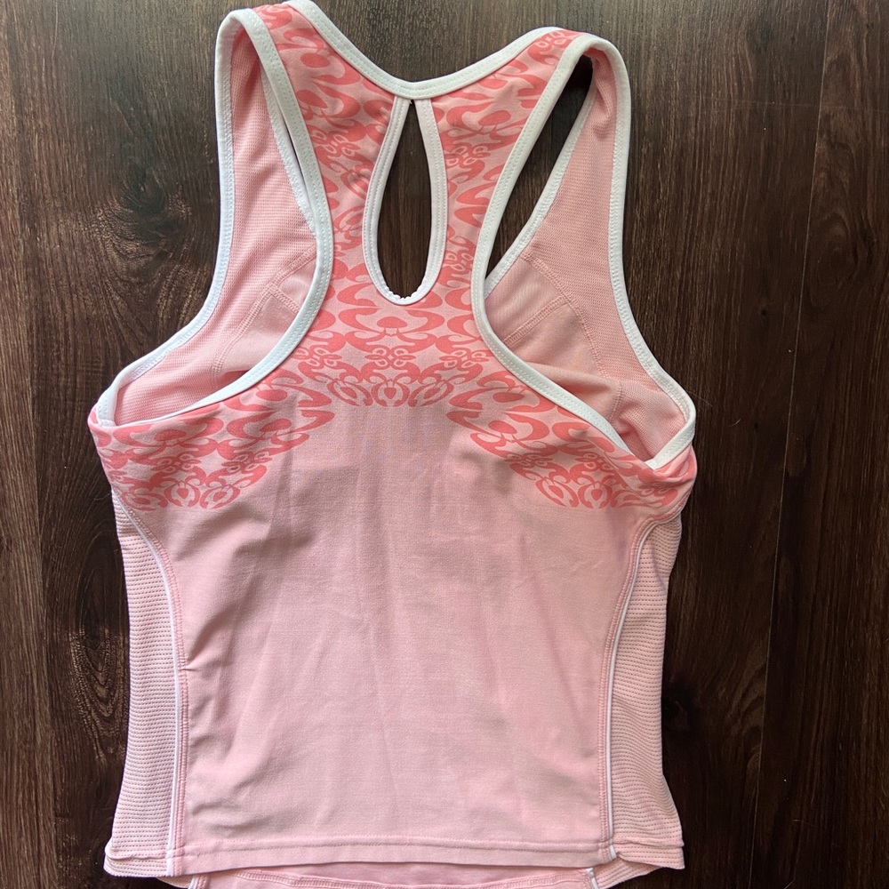 Nike tank